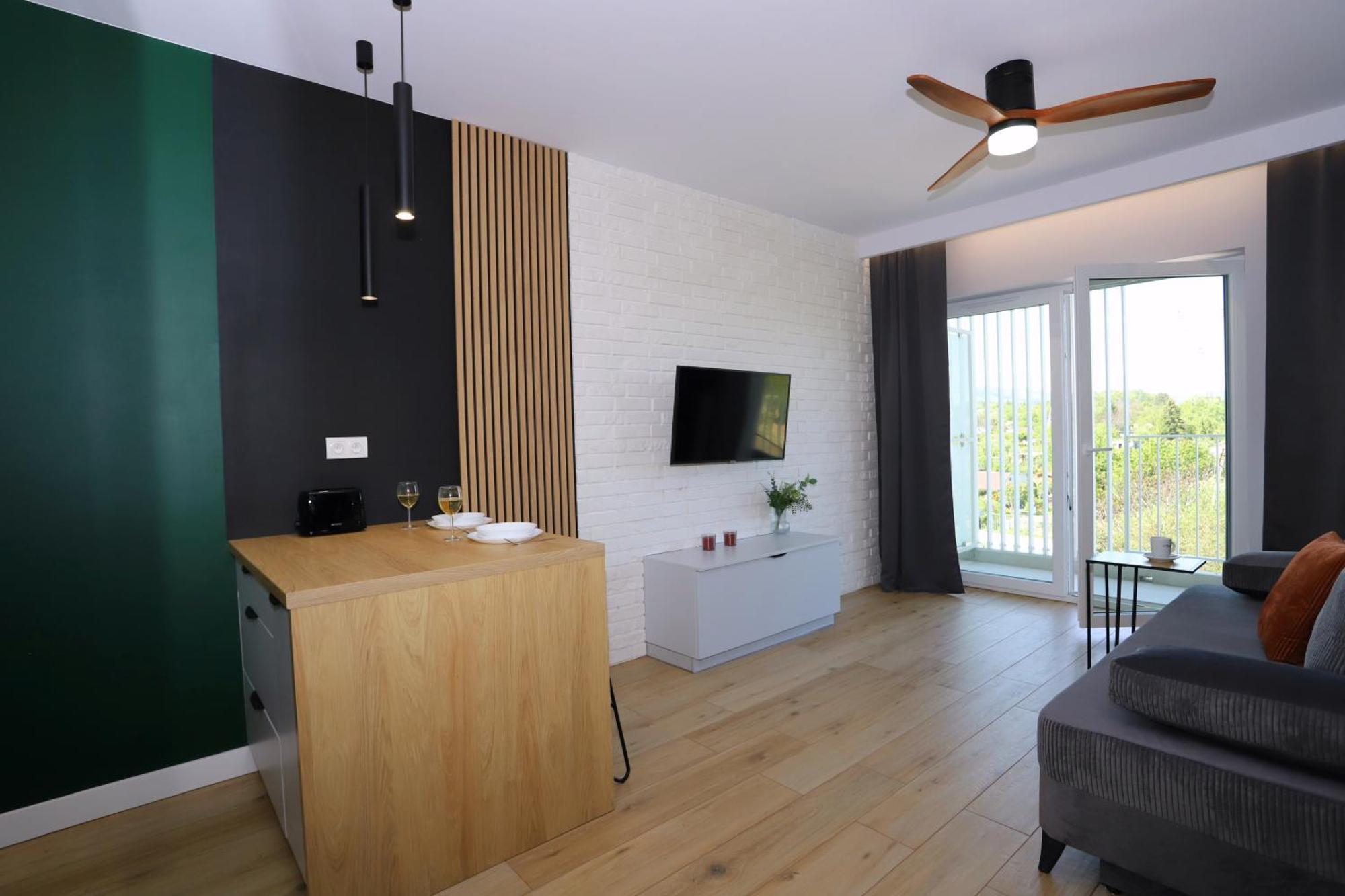 Apartament Zielone Podwale Walbrzych Bagian luar foto